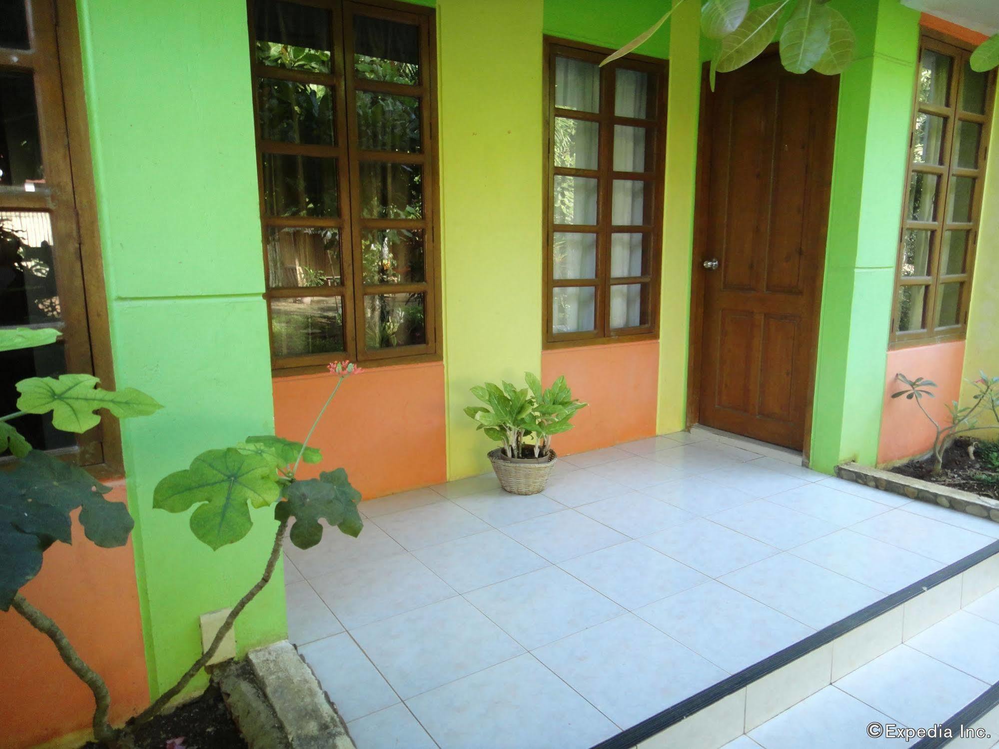 Balai Felicisima Bed & Breakfast Puerto Princesa Exterior photo